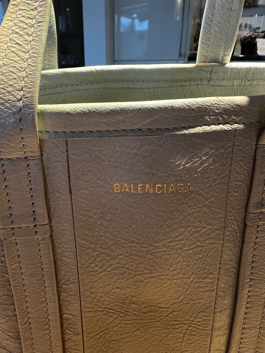 Borse da donna: Balenciaga Shopper klein/weiss – Usato da Dietwil venduto da schiwi 1
