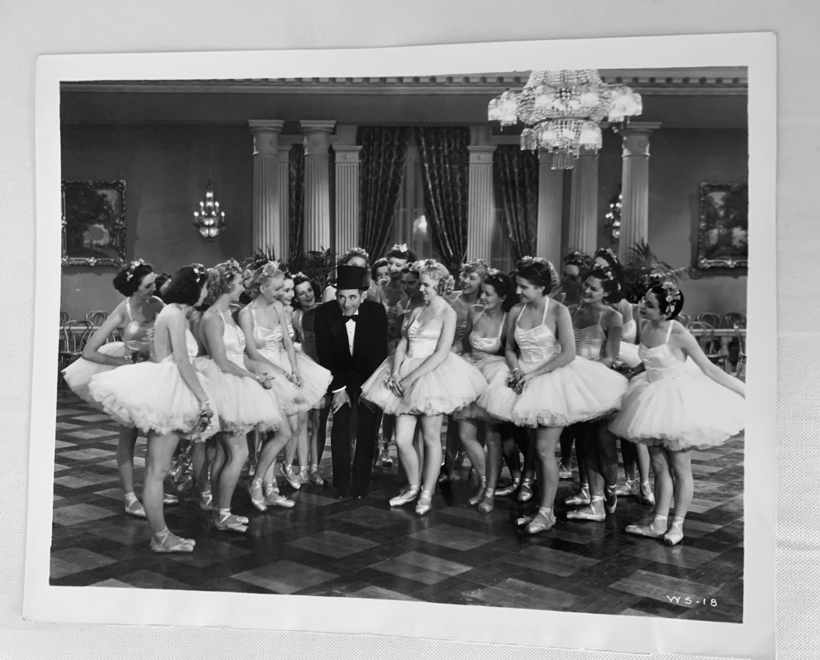 Foto & Immagini: Foto aus shall we dance 1937 with E. Everett Horton – Usato da Bern venduto da Artbrokerswitzerland