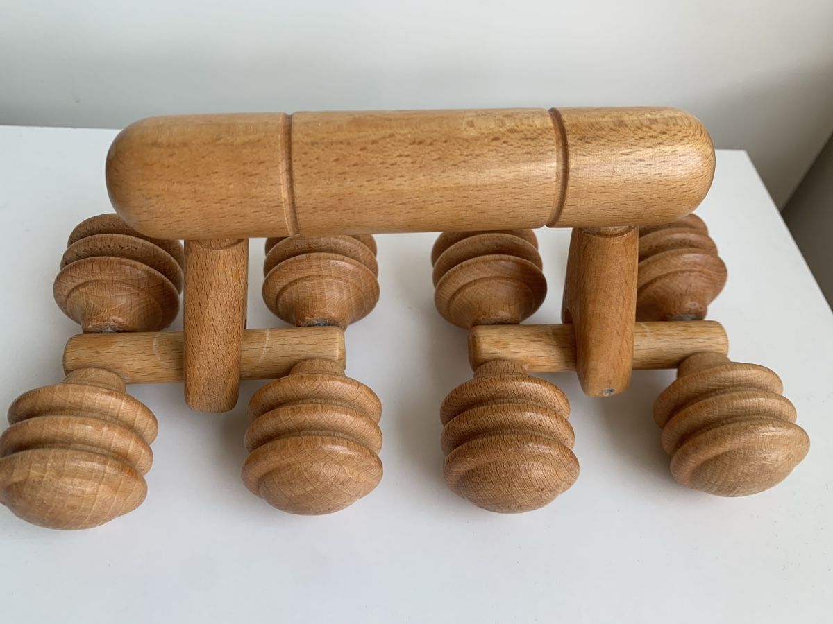 Appareils de massage: Wooden massager good condition – D'occasion à Immensee par vgitter