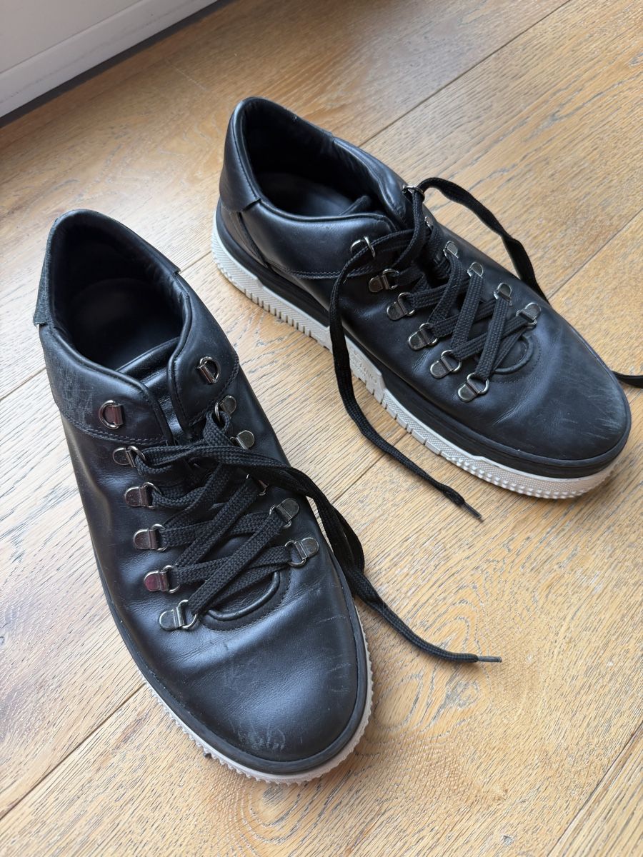 Valentino Scarpe da uomo: Valentino Schuhe black Gr 42 – Usato da Schindellegi venduto da Poshanna