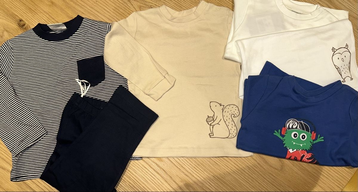 Lotti & Set di vestiti: Babykleider Grösse 86 – Nuovo (secondo la descrizione) da Spiez venduto da Brnas 2