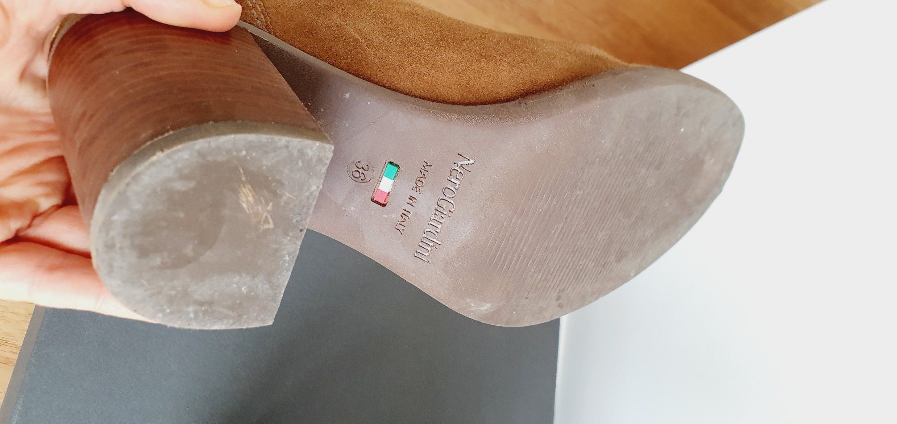 Scarpe da donna: Stiefelette Nero Giardini Leder beige Gr. 36 – Usato da Stansstad venduto da InStyle8 7