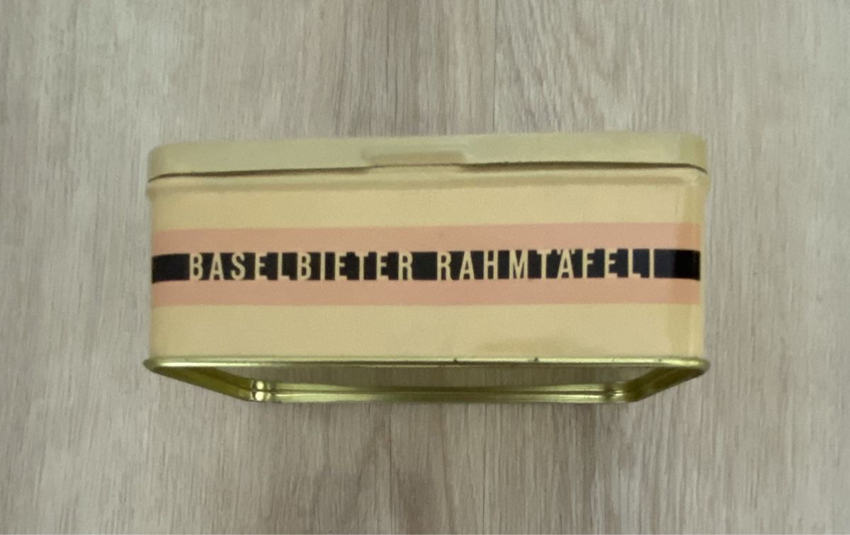 Zuccheriere: Erny‘s Original Baselbieter Rahmtäfeli Blechdose – Usato da Zürich venduto da kar_7gs6 1