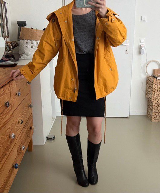 H&M Giacche: Veste style imper jaune moutarde à capuche - Taille 38 – Usato da Zürich venduto da AnnaSa 2