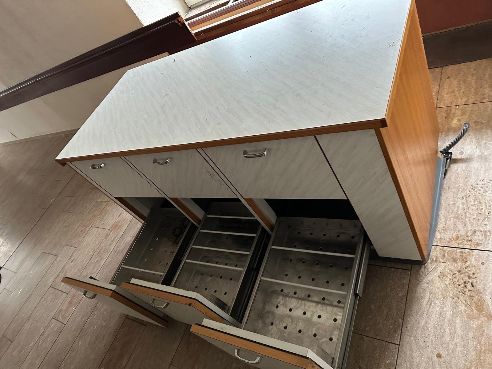Frigoriferi: Barkühltisch Getränkekühlschrank – Usato da Spreitenbach venduto da Space_X 9