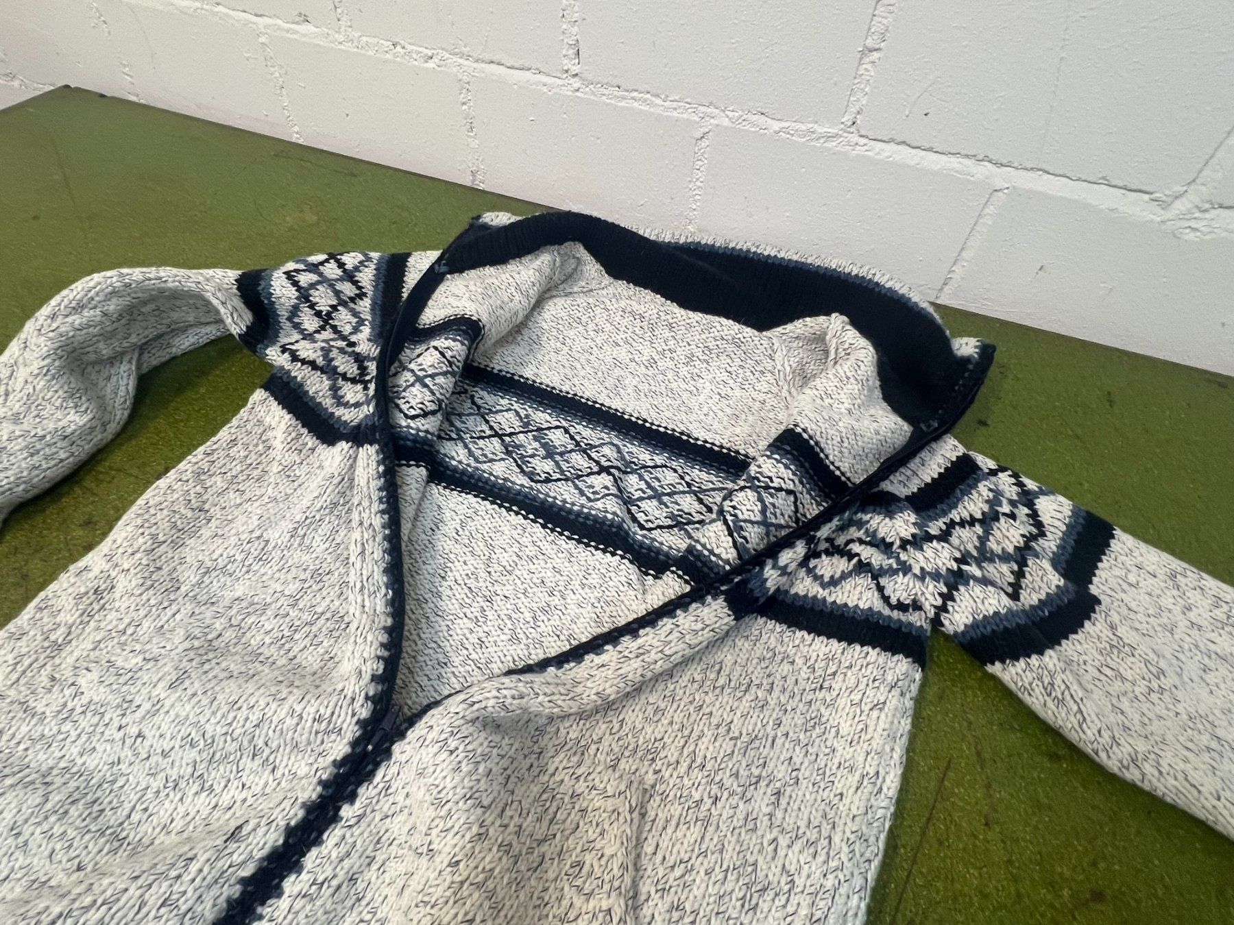 Maglioni & Felpe: Strickpulli – Nuovo (secondo la descrizione) da Bättwil venduto da par_y2n9 2