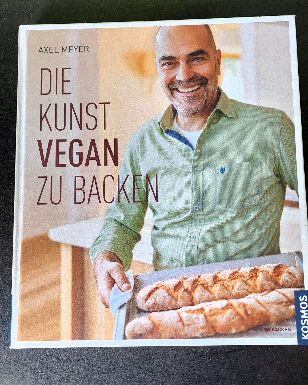 Libri: A. Meyer: DIE KUNST VEGAN ZU BACKEN – Usato da Jegenstorf venduto da ladoga66