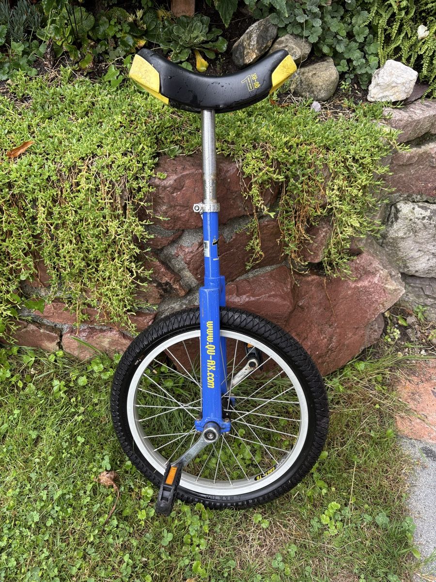 Qu-Ax Vélos: Einrad – D'occasion à Mels par Losbertschos