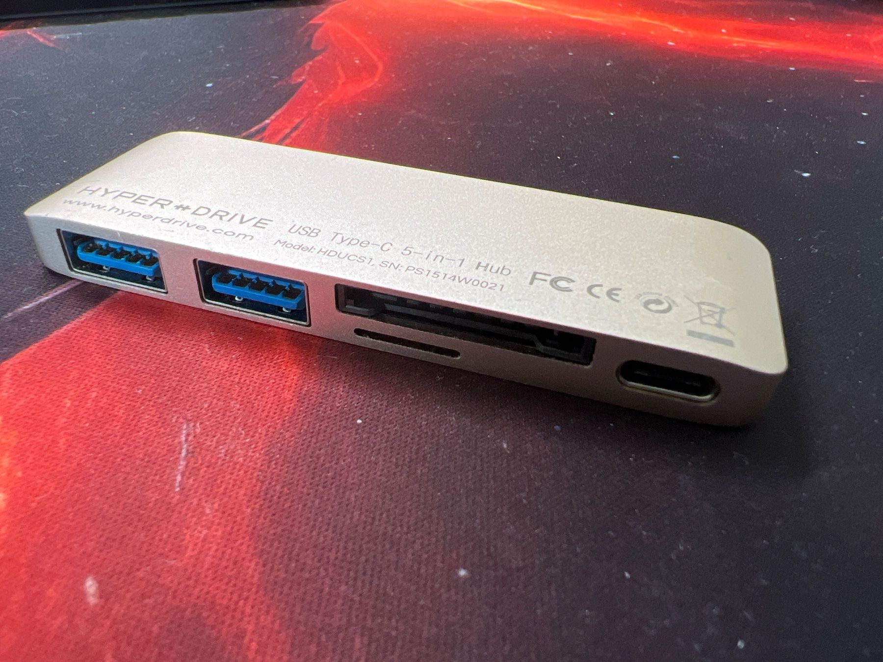 Hub & Switch: Le Hub USB avec Passage de Charge Type-C – Usato da Genève venduto da PoissonBlue 2