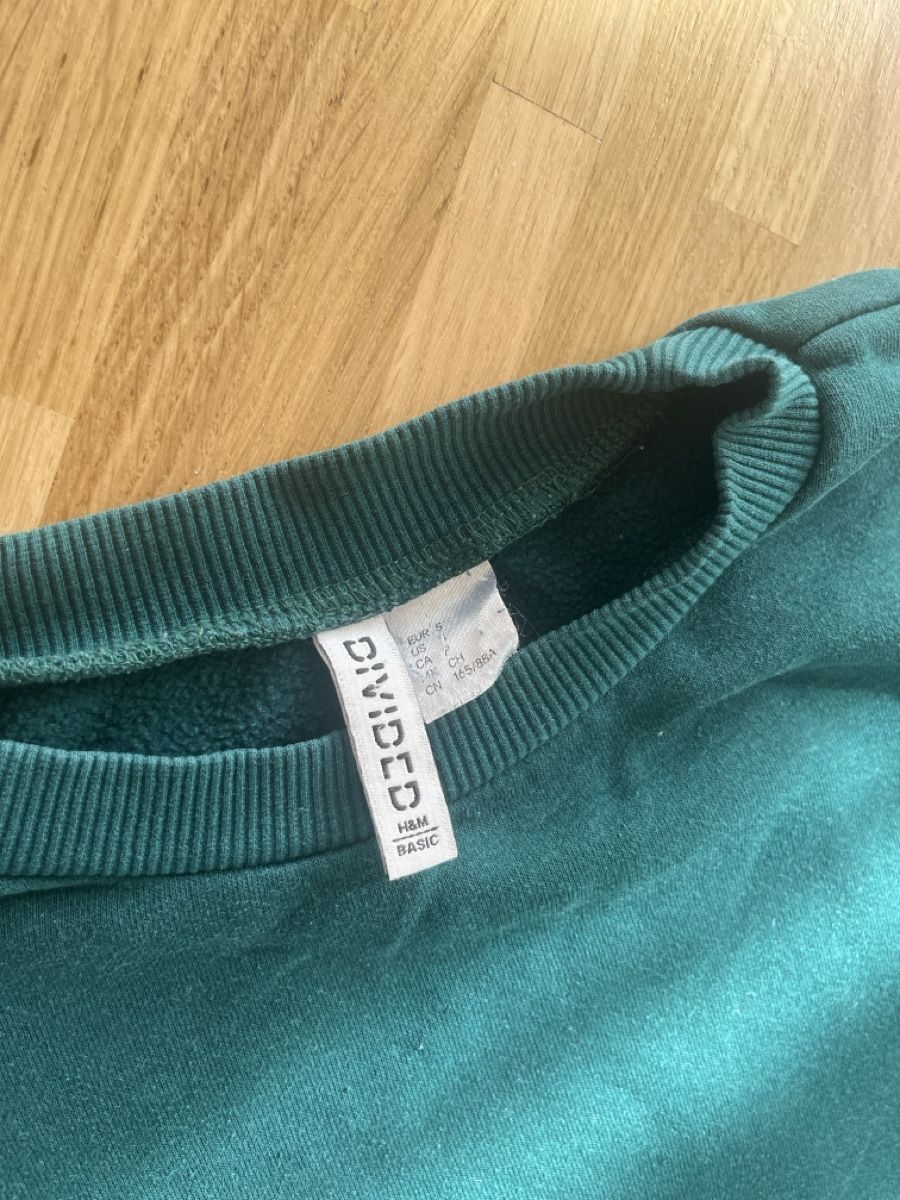 H&M Maglioni & Felpe: Damen Pullover H&M Basic dunkelgrün Grösse S guter Zustand – Usato da St. Gallen venduto da R888 3