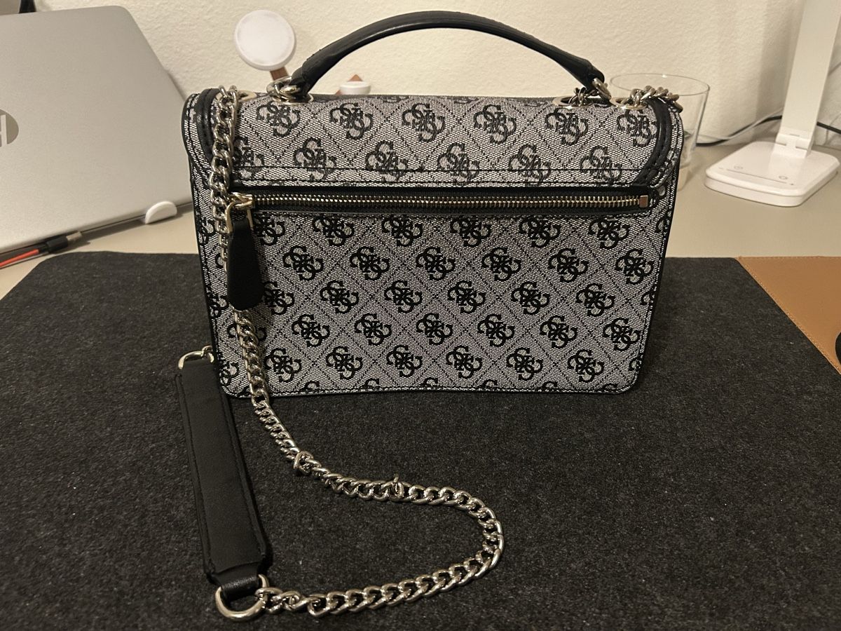 Borse da donna: Guess Tasche – Usato da Ebikon venduto da StivaQ 2