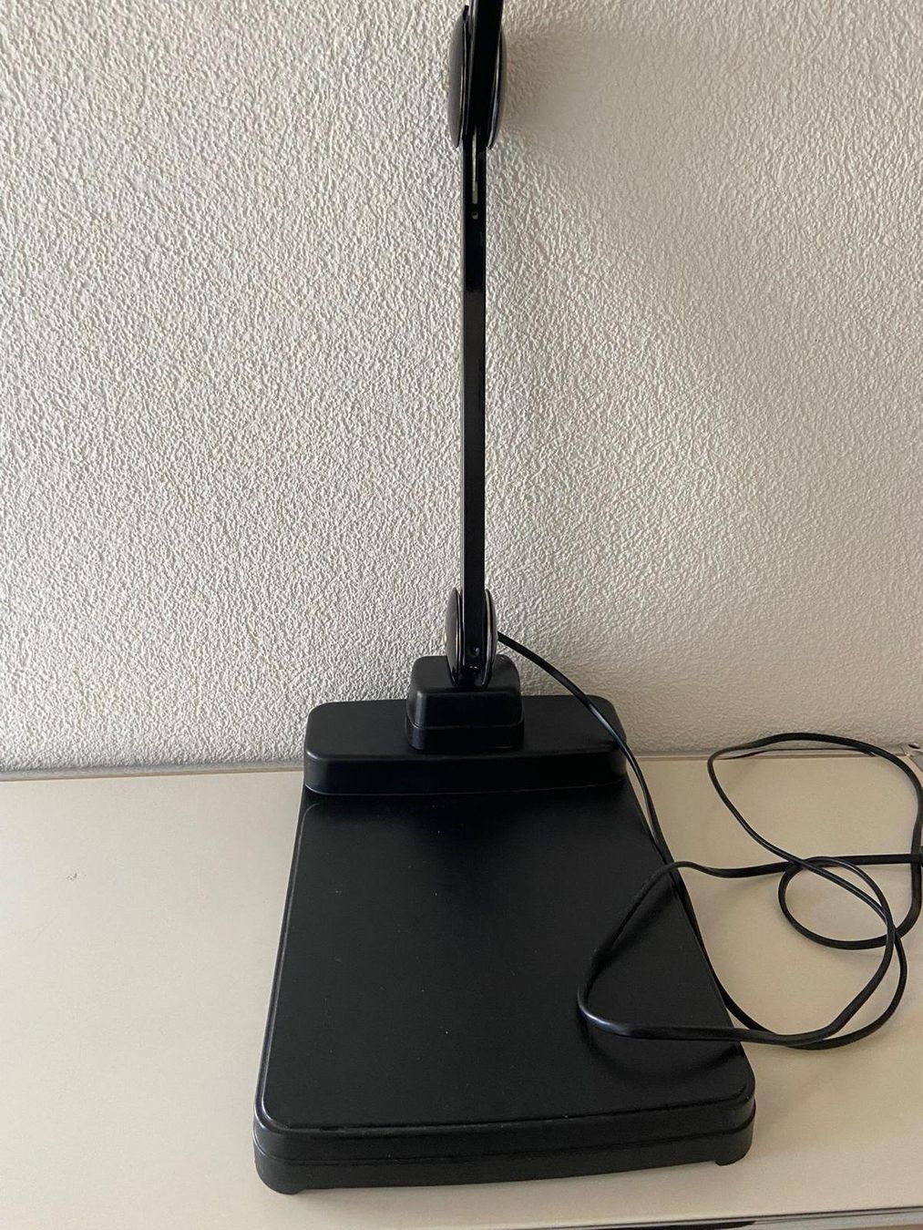 Lampade: MAUL Lupenleuchte / Lampe mit Standfuss – Usato da Laupersdorf venduto da Borer_Liquidationen 2