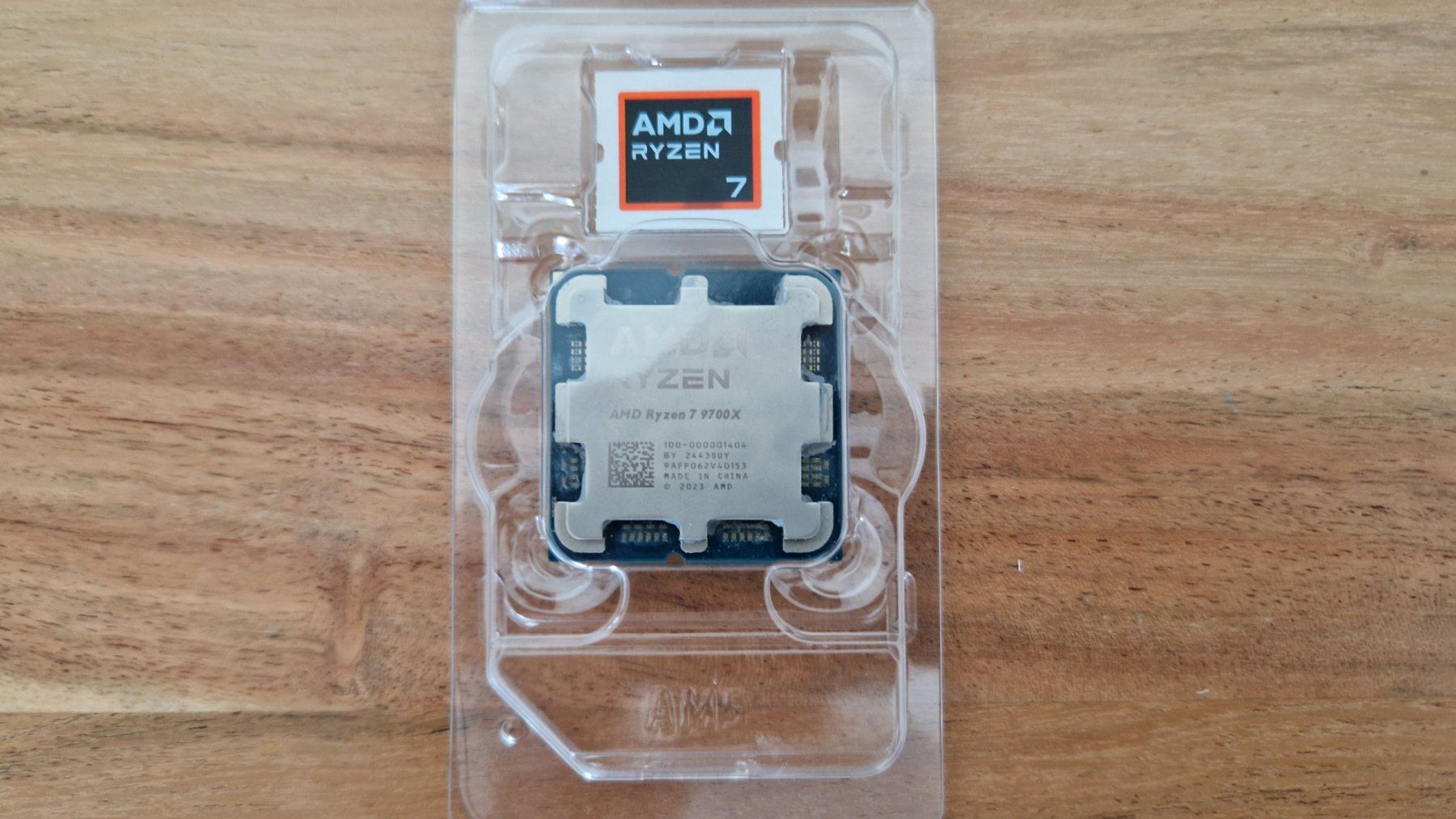 Amd Composants électroniques: AMD Ryzen 7 9700X CPU – D'occasion à Landquart par Bummel 2