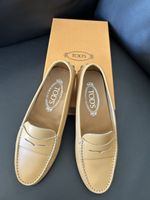 Mocassins Tod's en cuir beige, taille 36, neufs