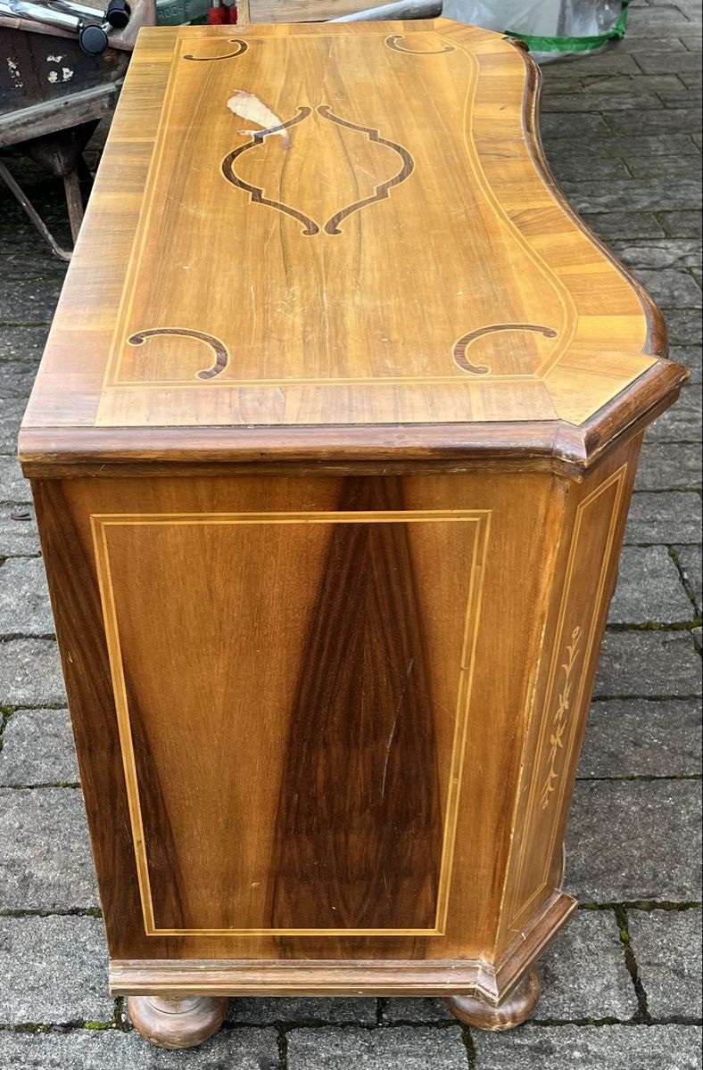 Cassettiere: Antike Kommode mit Intarsien, restaurationsbedürftig! – Usato da Sissach venduto da Raudy72 3