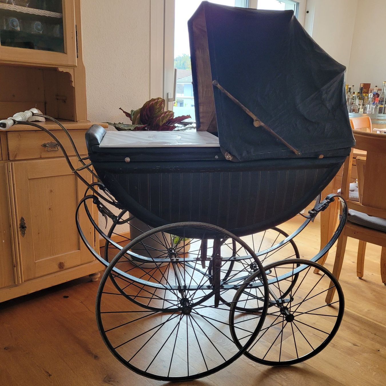 Carrozzine: Alter Kinderwagen – Usato da Niederbüren venduto da BlackLady06
