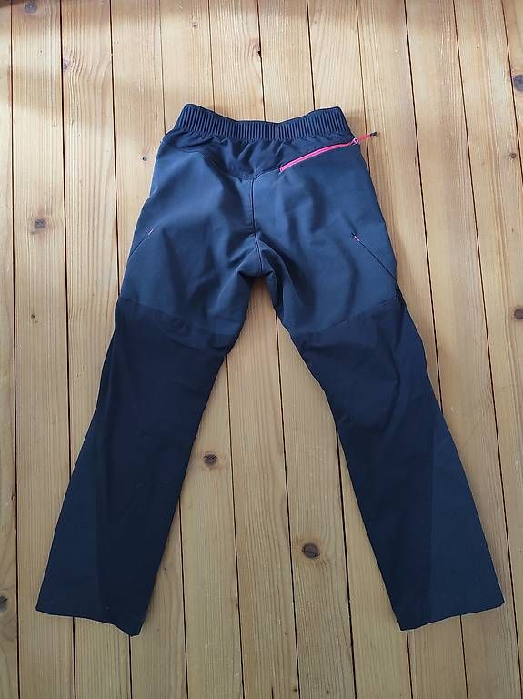 Pantaloni: Trekkinghose Gr.128 – Usato da Zürich venduto da aendiiii 1