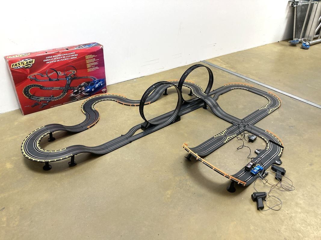 Piste: FASTLANE RACING | Long Bridge Challenge | Rennbahn – Usato da Wittenbach venduto da Restwert_St-Gallen