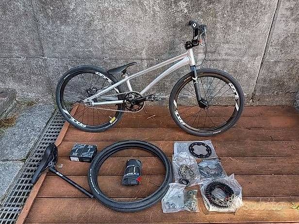 Vélos: BMX RACE MEYBO 20" JUNIOR – D'occasion à Poschiavo par man_86pf