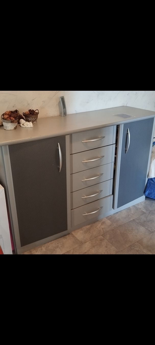 Cassettiere: Sideboard 1,90 m breit 💖 – Usato da Dübendorf venduto da Artemis93