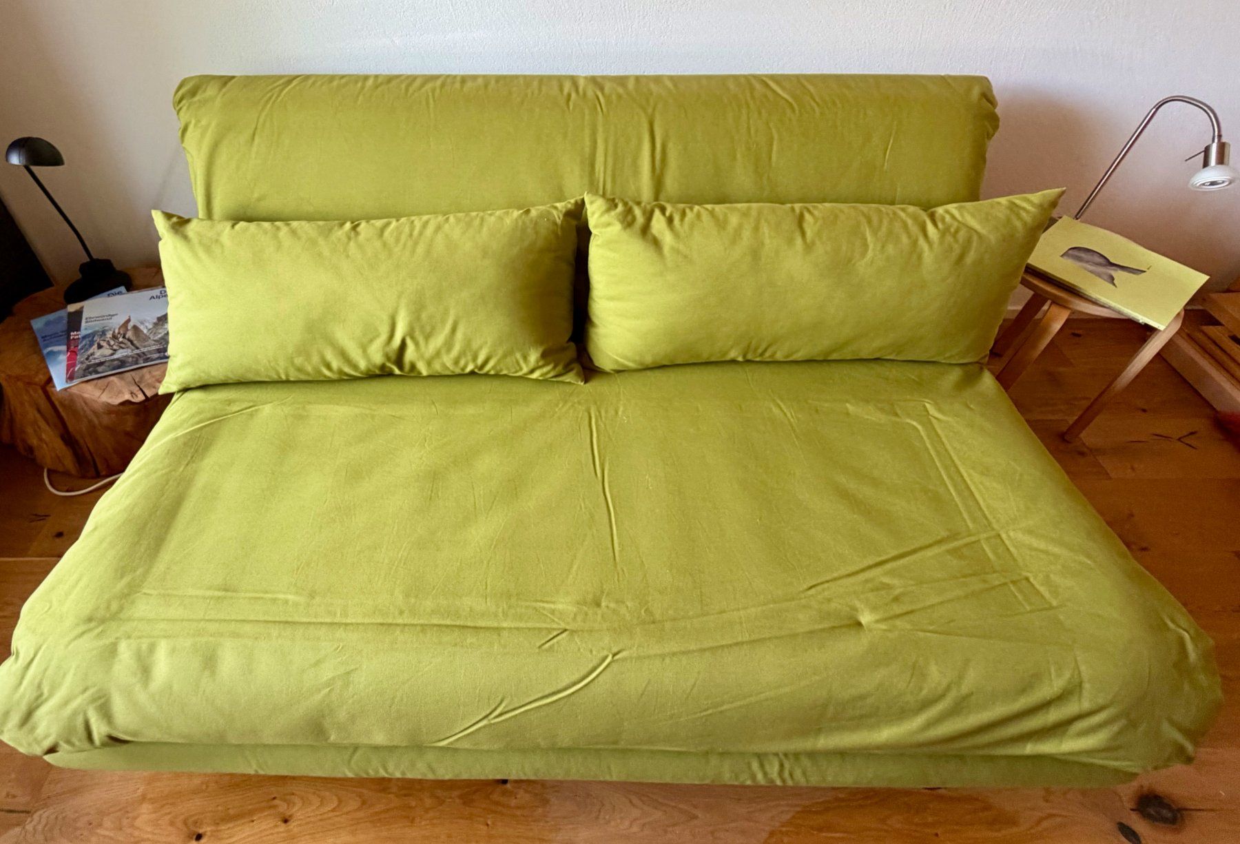 Sofas: Ligne roset Multi Stoff Dreisitzer grün – Gebraucht aus Seewis Dorf von cardioking 1