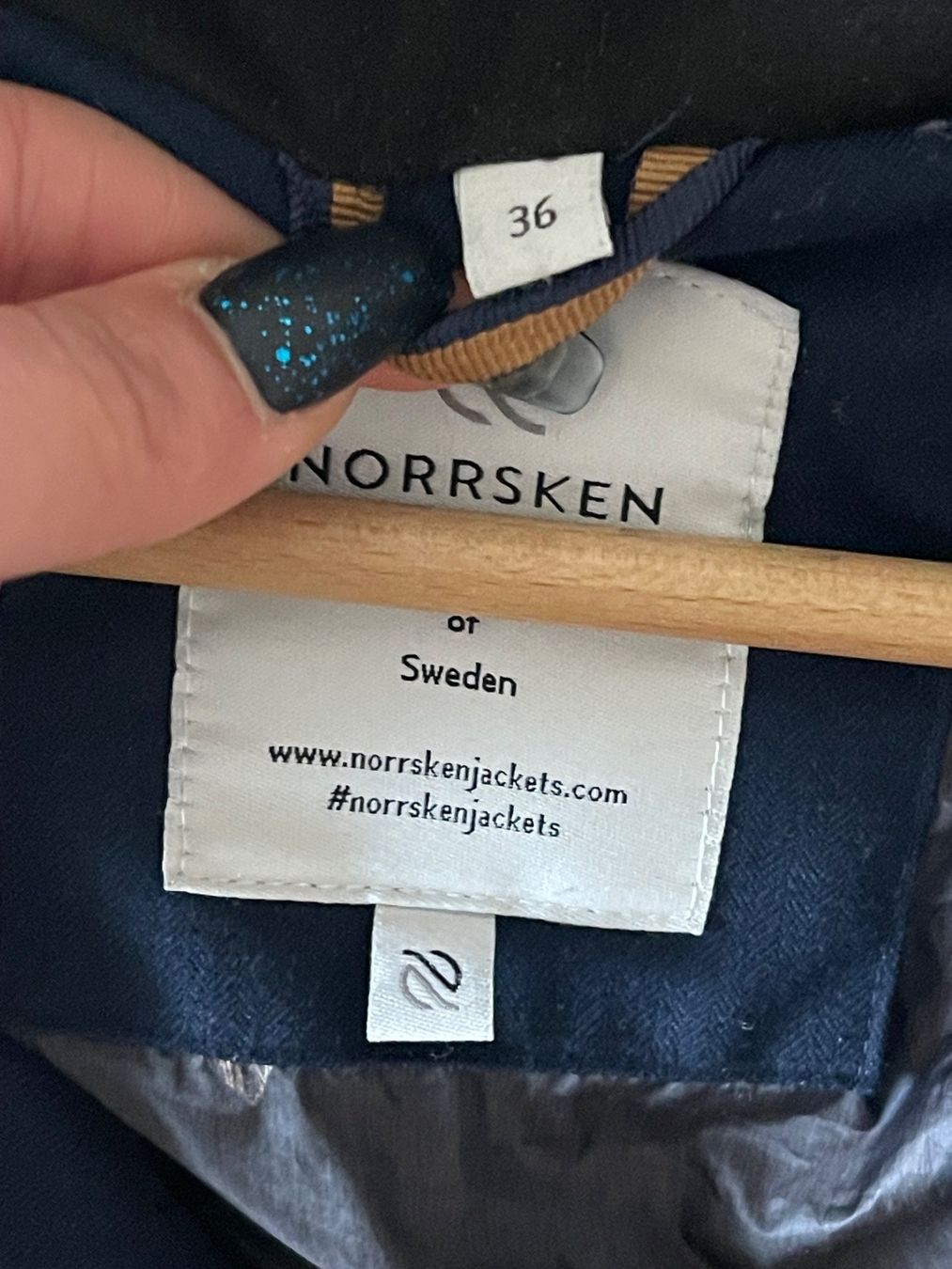Giacche: Norrsken Winterjacke gesteppt Damen Gr.36 – Usato da Zürich venduto da Kia78 1