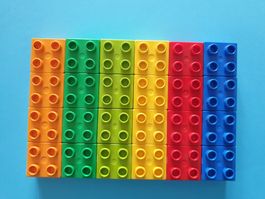 Lego Duplo (K22) 24 Bausteine 2x2 Noppen
