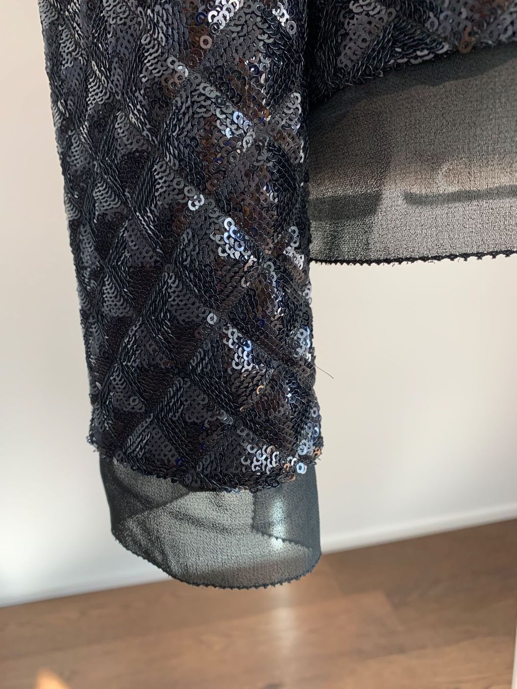 Top: EMANUEL UNGARO top soirée sequins M – Nuovo (secondo la descrizione) da Morges venduto da Imade1 5