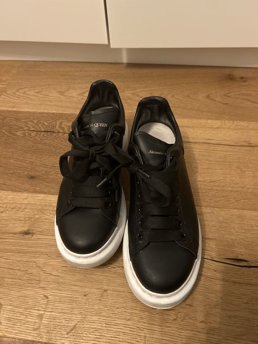Alexander Mcqueen Scarpe da donna: Alexander McQueen Sneaker (Grösse 37) – Usato da Olten venduto da Alina_9jxy