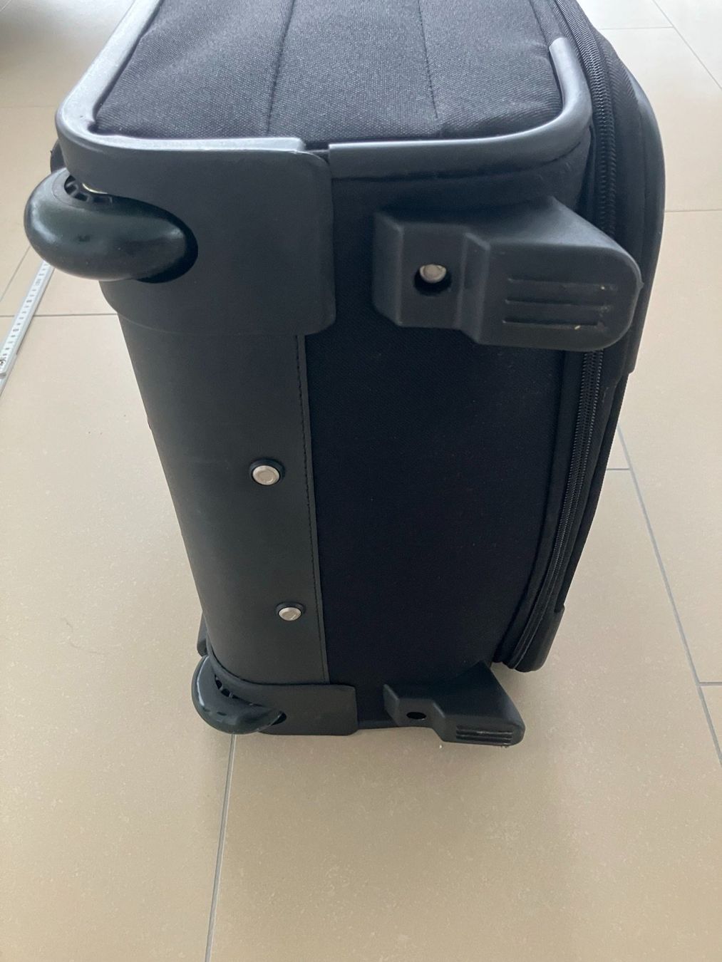 Delsey Valigie: Rollkoffer mit Tasche (Delsey) – Usato da Staufen venduto da Fleby84 3