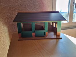 Holzstall für Schleich Pferde