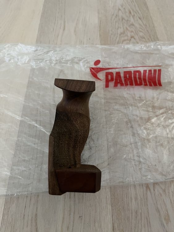 Pistolengriffe Holz zu Pardini SP 9