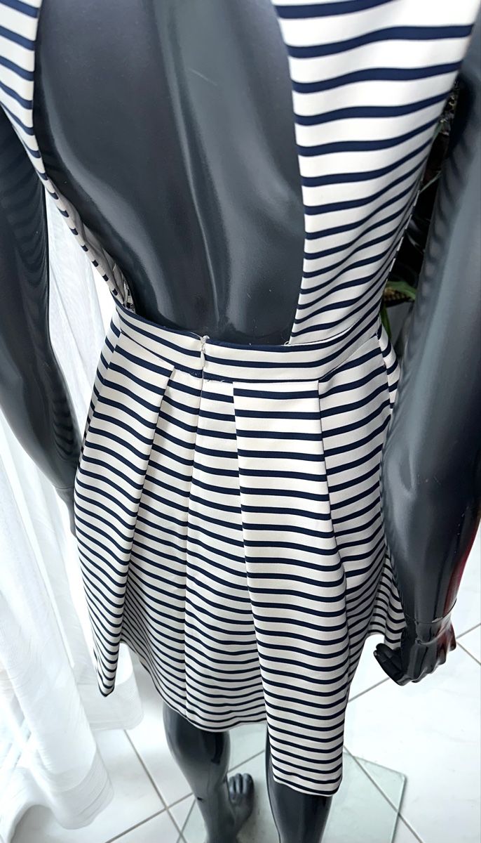Zara Kleider: ZARA KLEID GR. XS neuwertig – Neu (gemäss Beschreibung) aus Unteraegeri von MH203 7