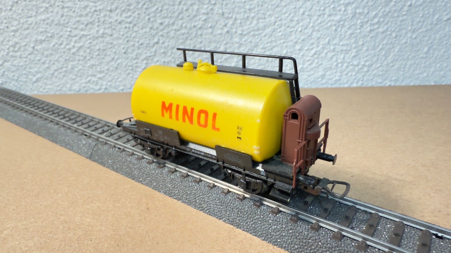 Liliput Modellini di ferrovie: Lilliput Tankwagen H0 / DC – Usato da Windlach venduto da Kelebra 4