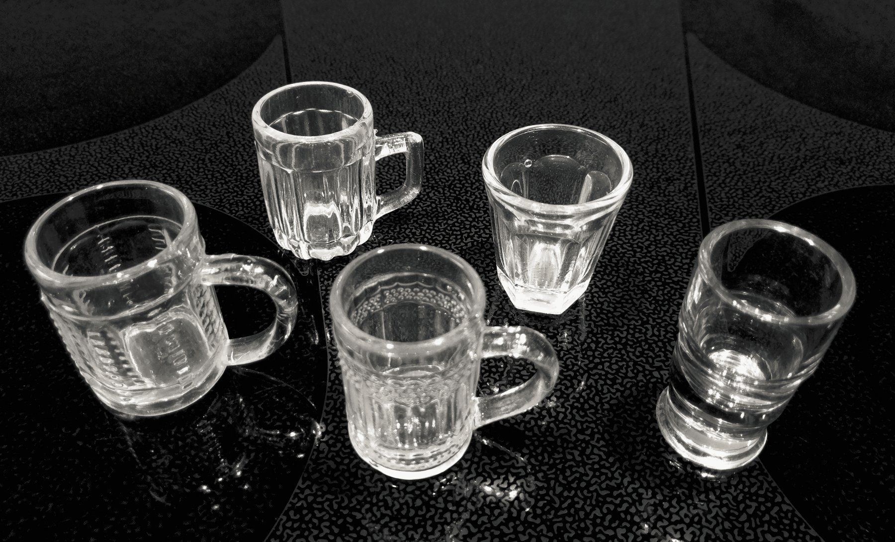 Bicchieri: ECHT... ALTE SCHNAPSGLÄSER – Usato da Pfäffikon SZ venduto da truek 2