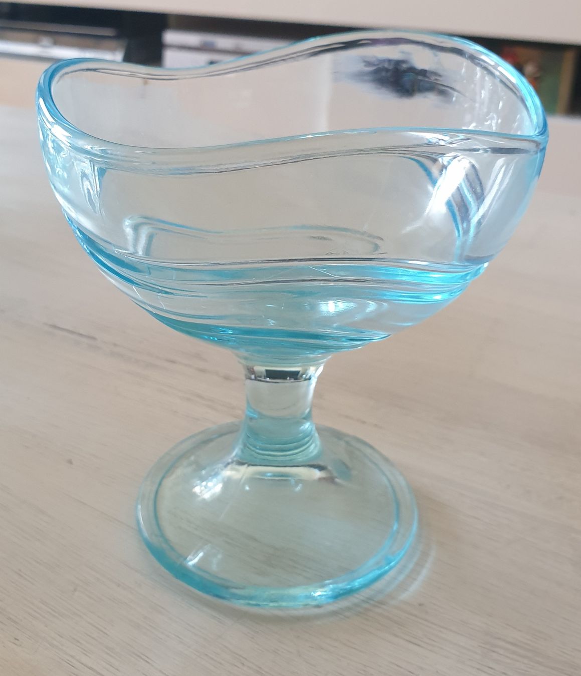 Bicchieri: Lot 10 coupes à dessert – Usato da Vauderens venduto da sylvieswiss 2