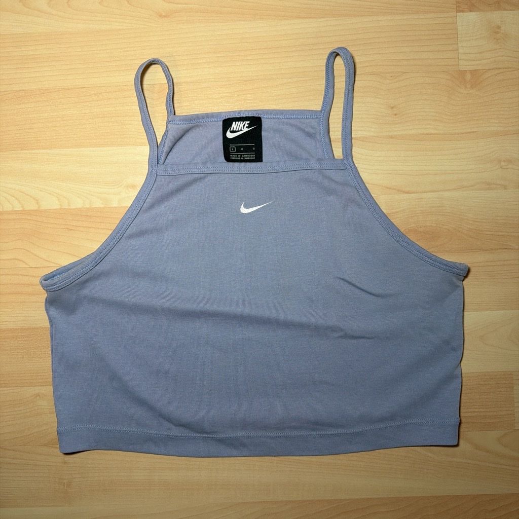 Top: Nike Lavender Crop Top - Summer Essential, Size L – Usato da St. Gallen venduto da ber_82p9