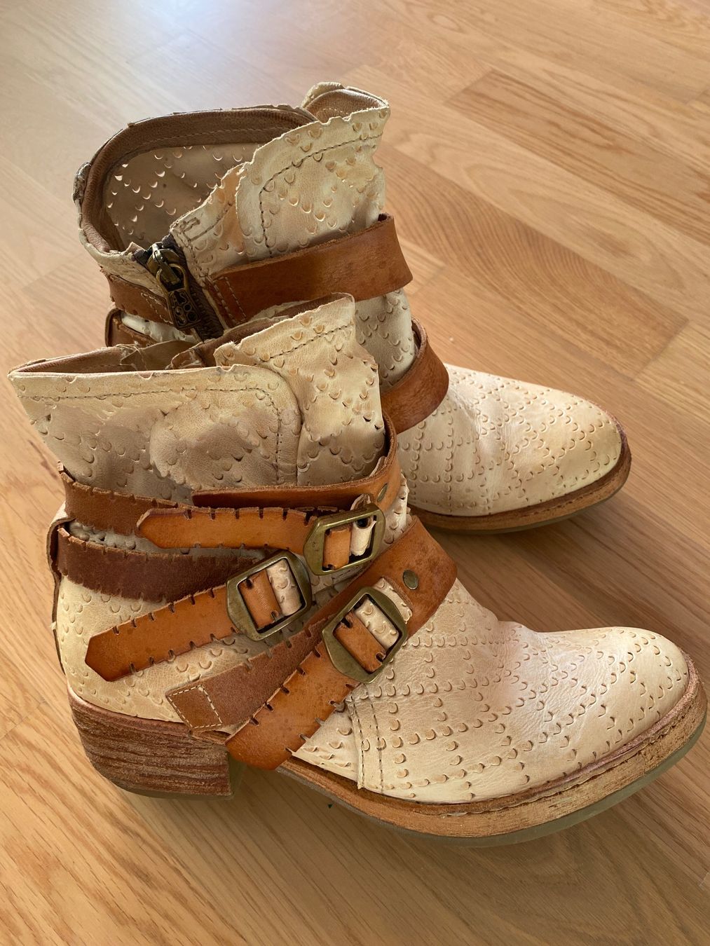 A.S.98 Scarpe da donna: Bottines A.S.98 – Nuovo e nell'imballaggio originale da Clarens venduto da OptitesJoliesChoses 1