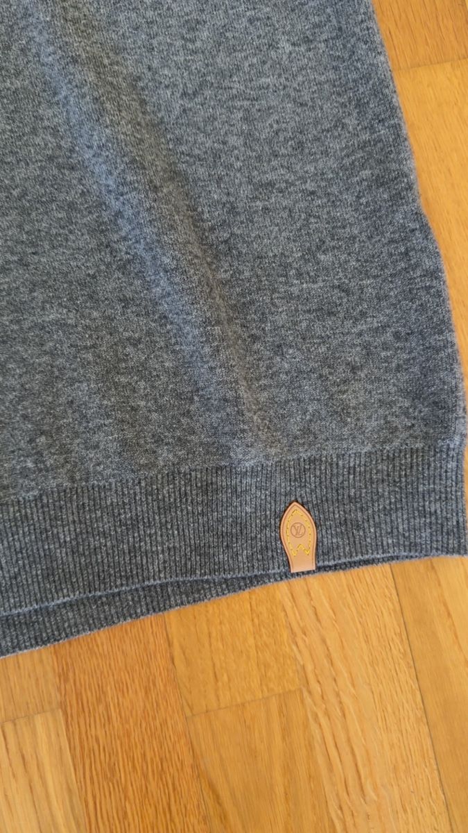 Louis Vuitton Pulls & Sweat-shirts: Pullover Louis Vuitton Grösse M (Logo stitching und Kaschmir – Neuf (Voir description) à Hölstein par Ch_Th. 4