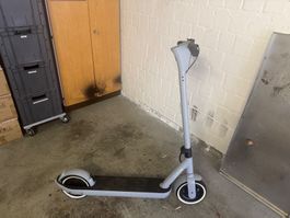 E-Scooter, E-Trottinett, Marke SoFlow