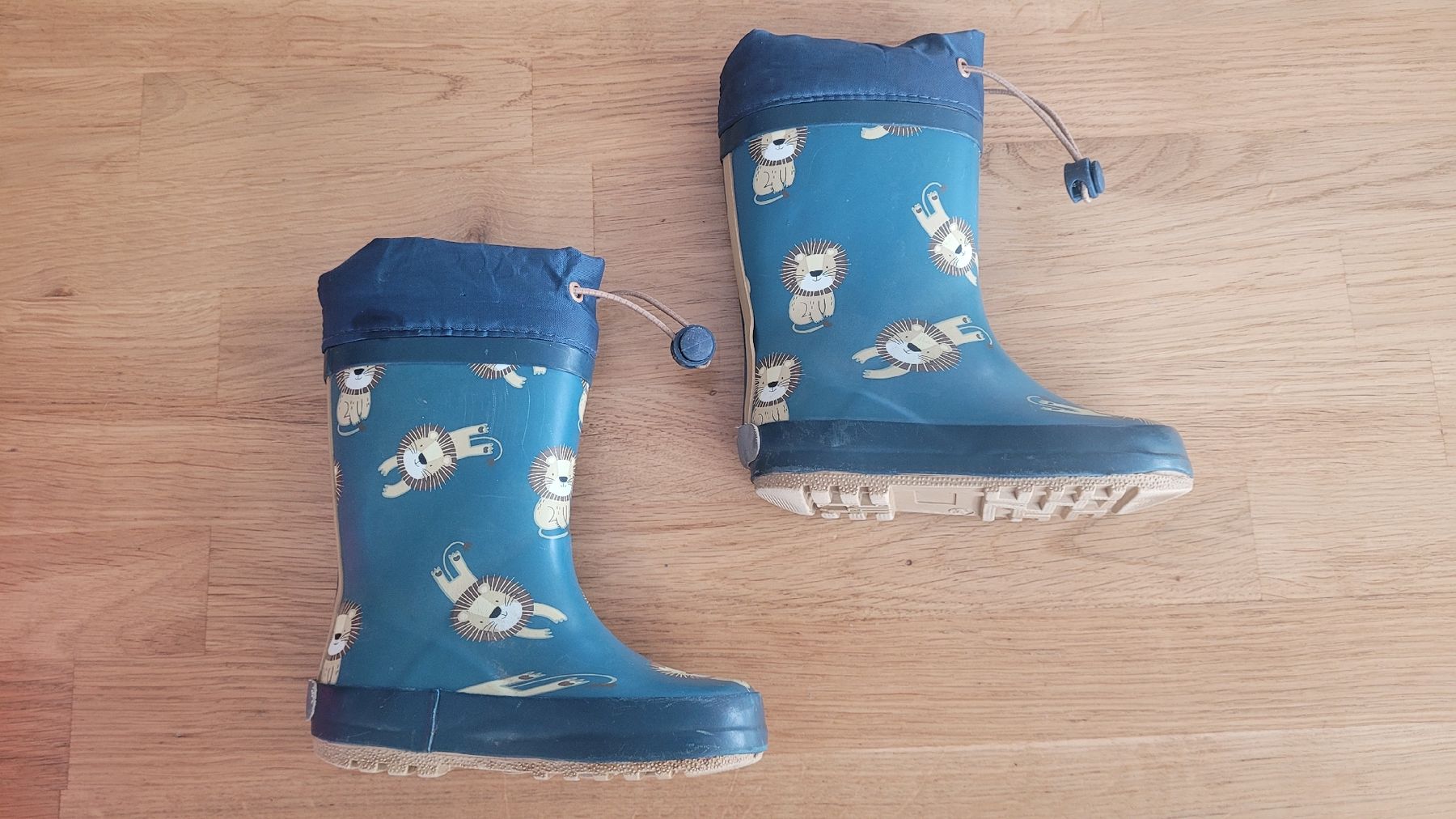 Schuhe für Jungen: Gummistiefel, Grösse 24 – Gebraucht aus Uetendorf von Heyhey3661 1