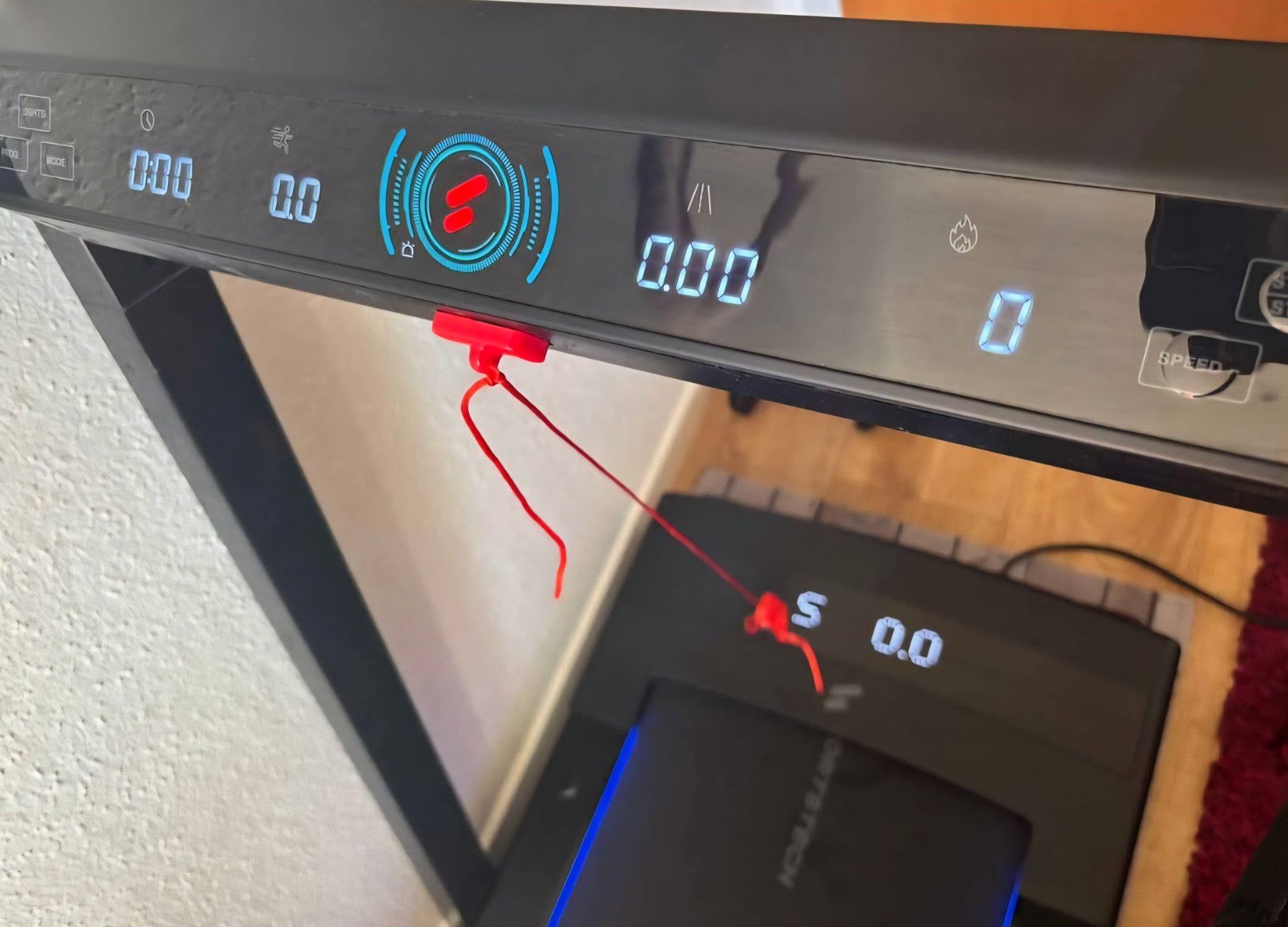 Hometrainer: Sporttech Laufband mit LED – Usato da Triengen venduto da dey_knn8