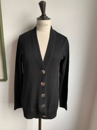 TORY BURCH: Elegante leichte schwarze Strickjacke,  Gr. S