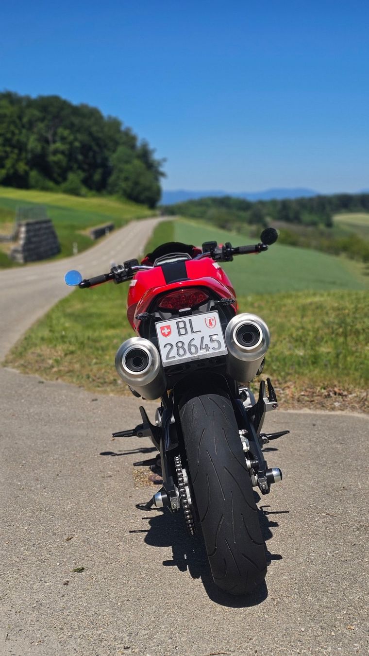 Ducati Strada: Ducati MONSTER 696 frisch ab MFK – Usato da Sissach venduto da Swagga 5