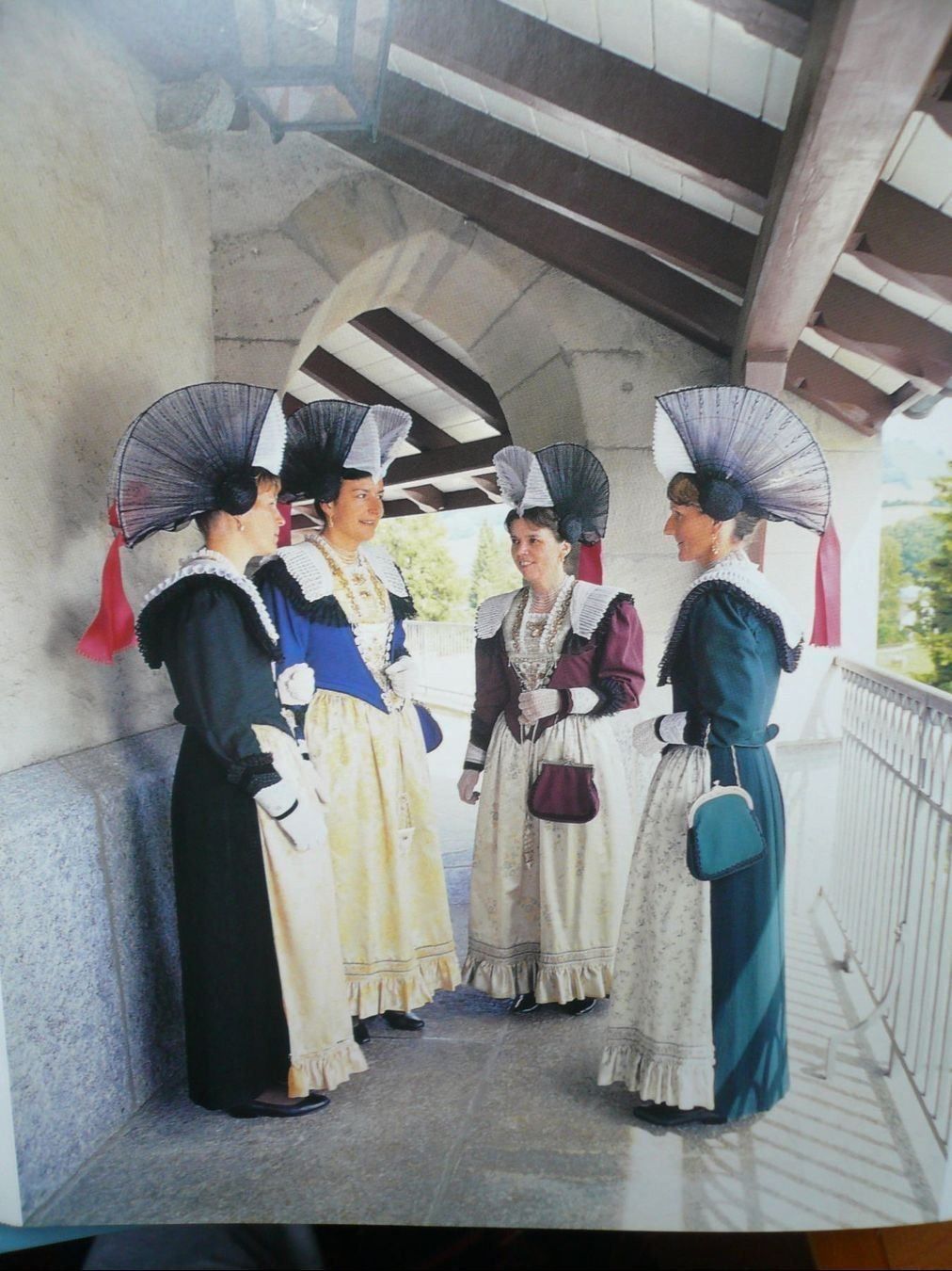 Libri: Appenzell - Unser schönstes Kleid – Nuovo (secondo la descrizione) da Brunnadern venduto da lesezirkel 8