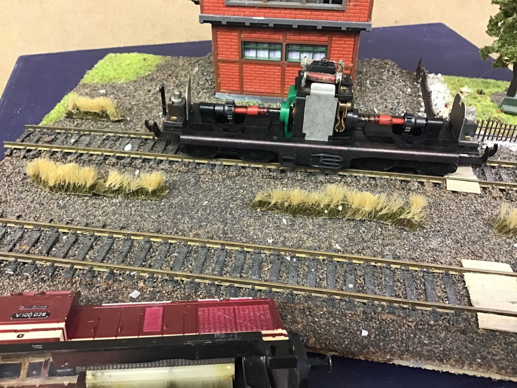 Modellini di ferrovie: GÜTZOLD V100 BASTELWARE H0 – Difettoso da Männedorf venduto da Modelle-aller-Art 3