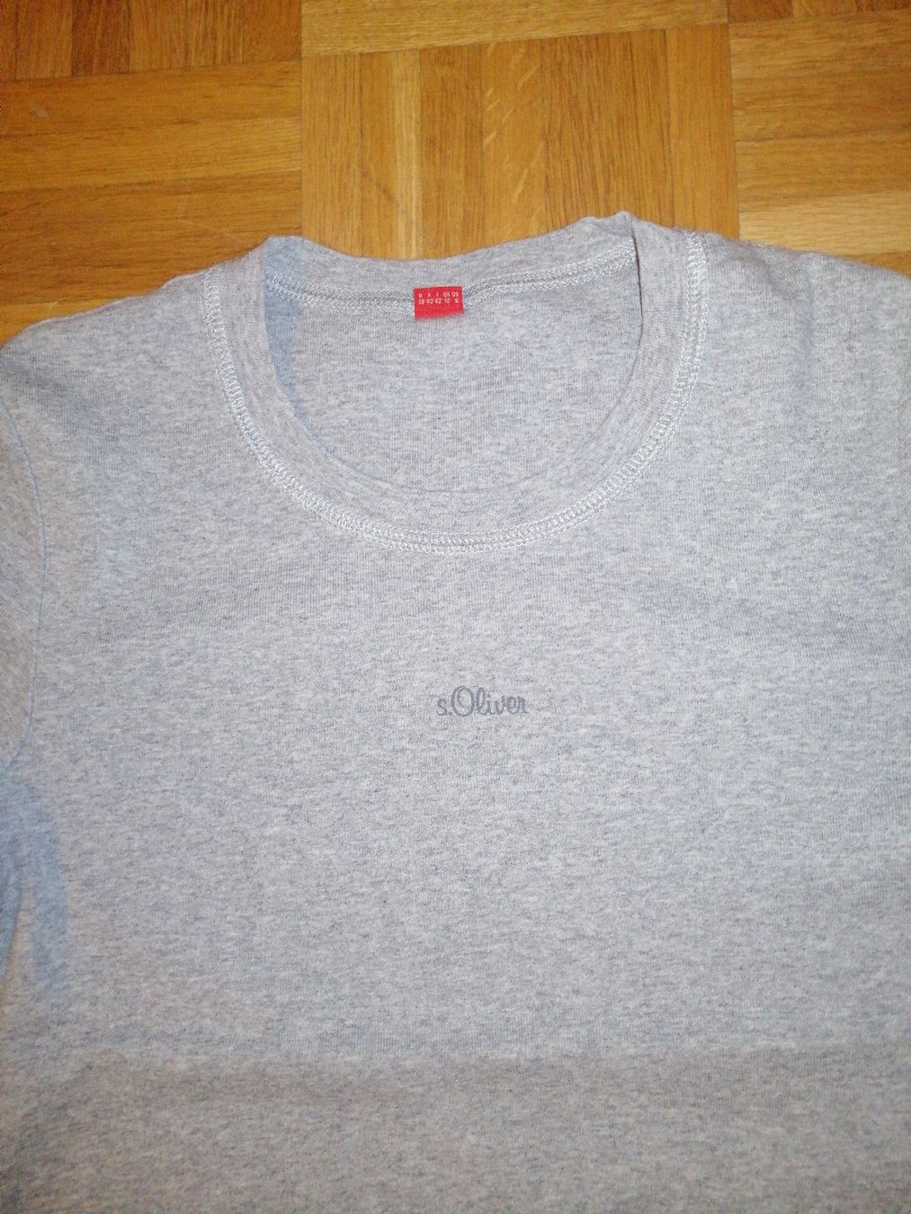 S.Oliver T-Shirts: Graues s.Oliver T-Shirt, Grösse 38 – Neu (gemäss Beschreibung) aus Kriens von Caroline_Schweiz 2