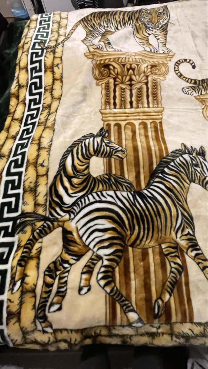 Coperte: Decke  mit Tiger und Zebra Motiv – Usato da Zürich venduto da Belisimo 2