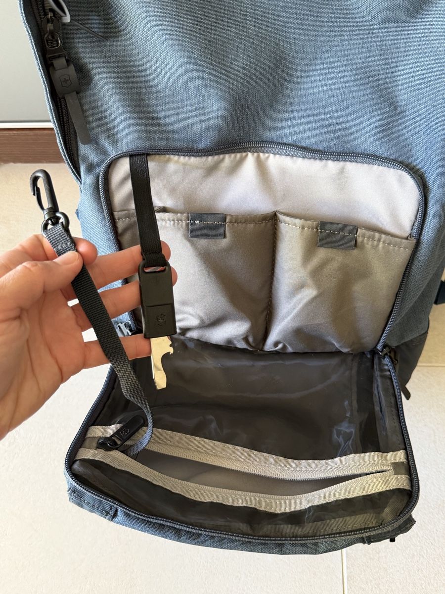 Victorinox Zaini: Victorinox back pack blue – Nuovo (secondo la descrizione) da Corsier GE venduto da Karol_save_planet 6
