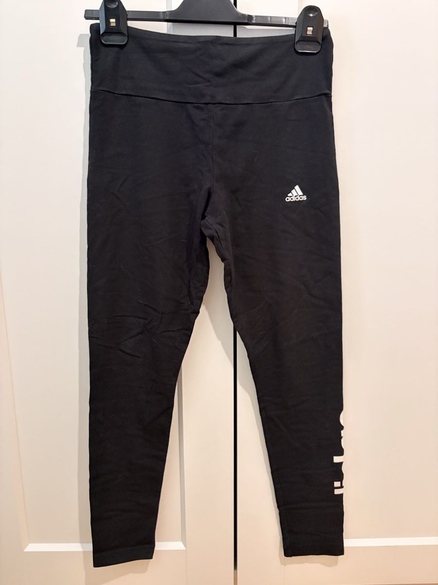 Adidas Leggings: Leggings Adidas  – Neu (gemäss Beschreibung) aus Bussigny von LabiZaule